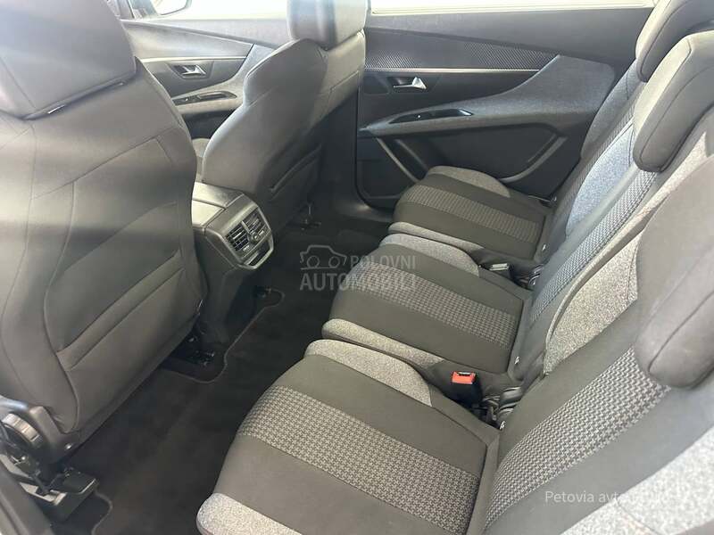 Peugeot 5008 BLUEHDI 130 BUSINESS