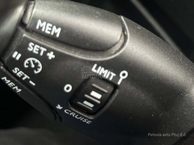 Peugeot 5008 BLUEHDI 130 BUSINESS
