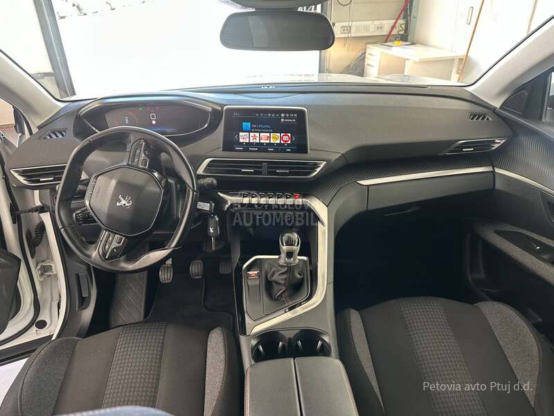 Peugeot 5008 BLUEHDI 130 BUSINESS