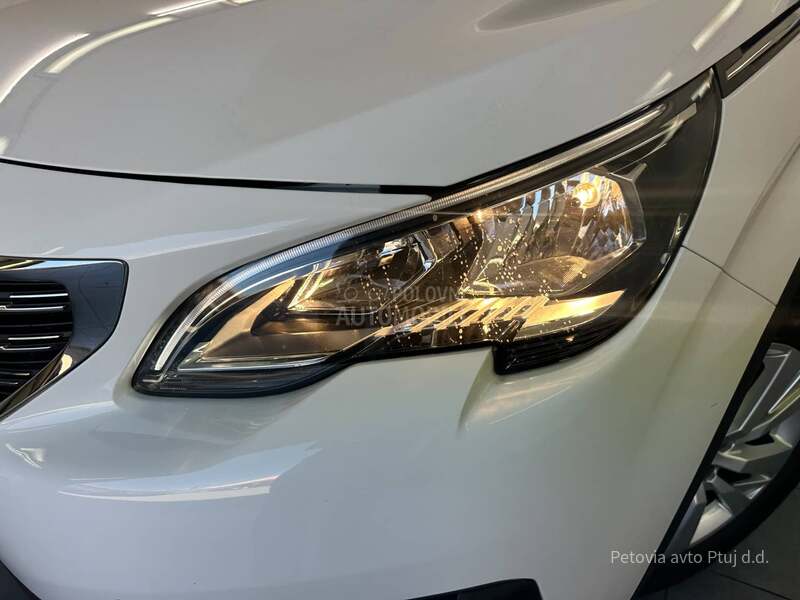 Peugeot 5008 BLUEHDI 130 BUSINESS