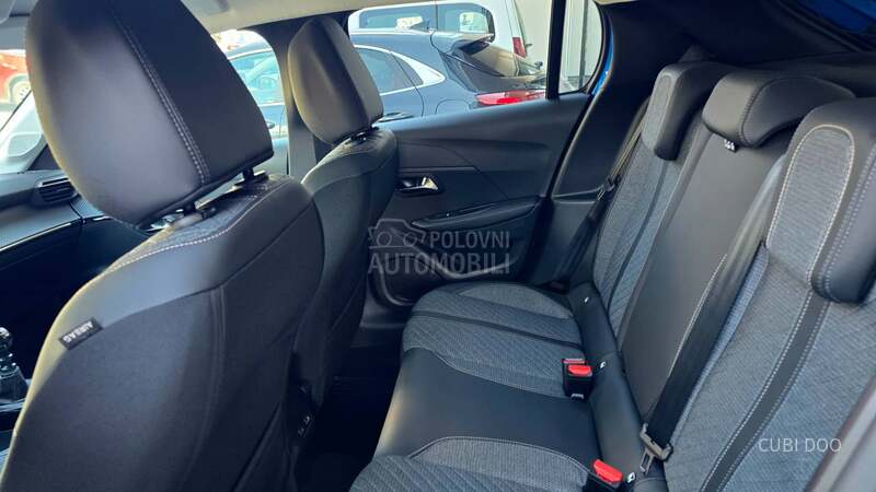 Peugeot 208 1.2E ALLURE 100