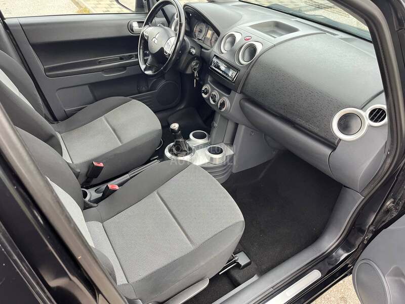 Mitsubishi Colt 1.3