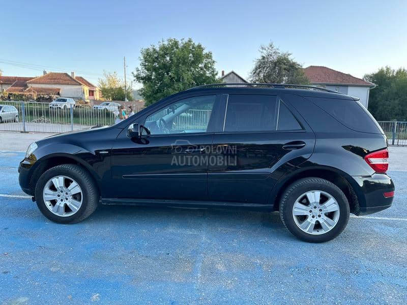 Mercedes Benz ML 300 