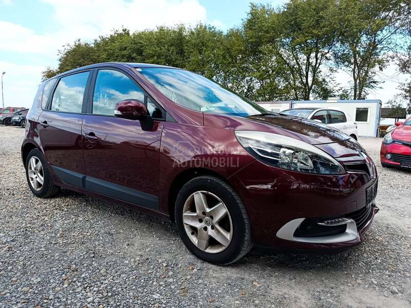 Renault Scenic 1.5 DCi