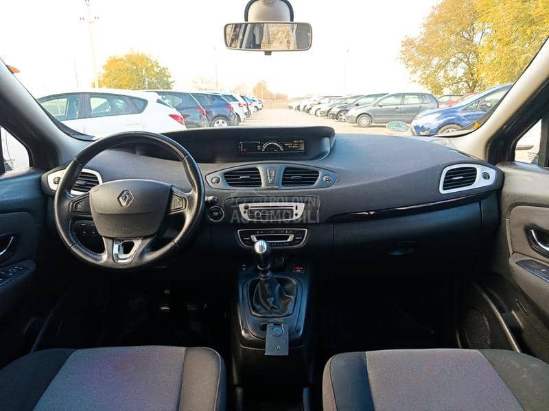 Renault Scenic 1.5 DCi