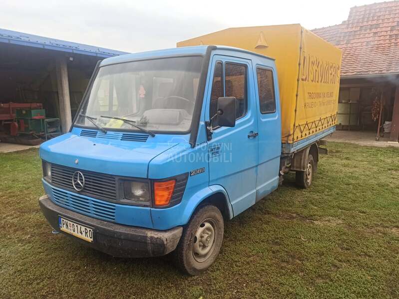 Mercedes Benz 208D