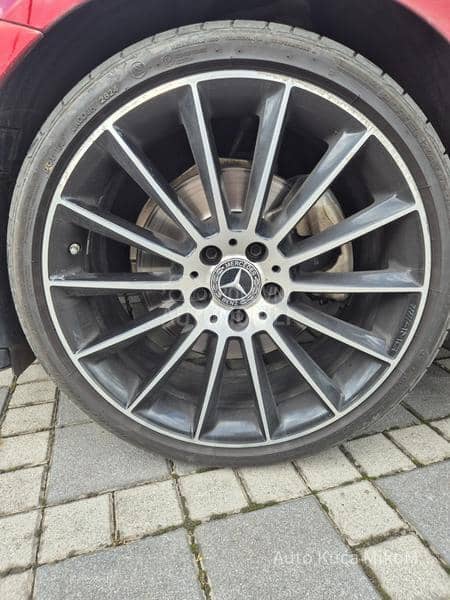 Mercedes Benz E 220 d 4matic