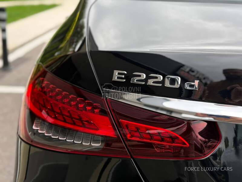 Mercedes Benz E 220 d AMG 4Matic