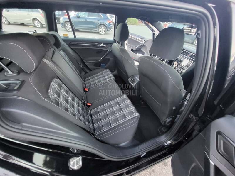 Volkswagen Golf 7 GTD DSG