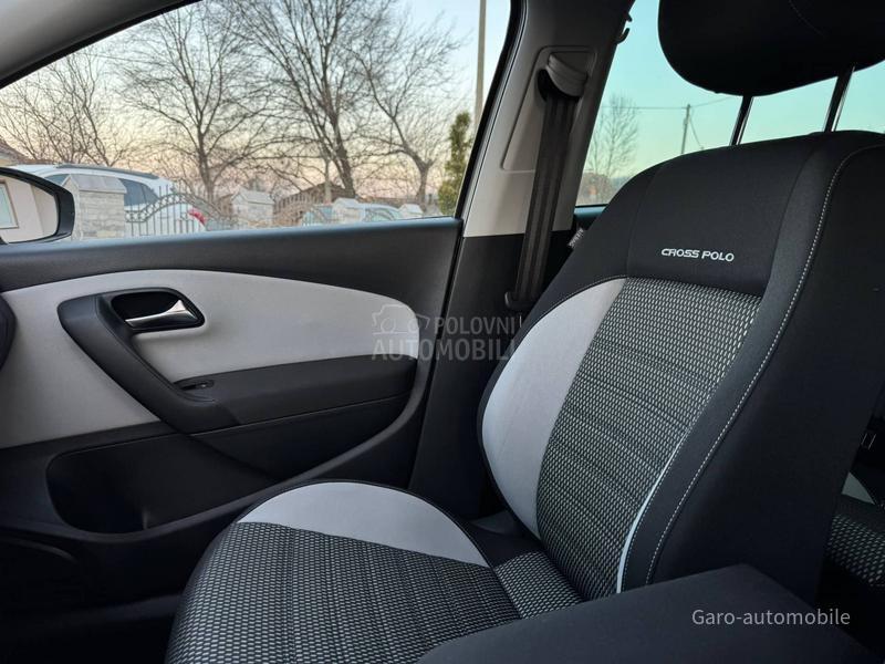 Volkswagen Polo 1.2TSI CROSS CH NOV