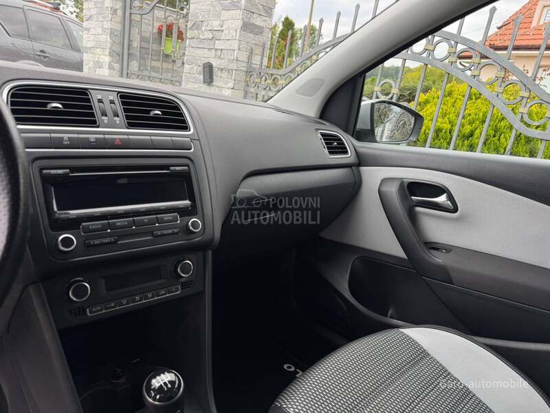 Volkswagen Polo 1.2TSI CROSS CH NOV