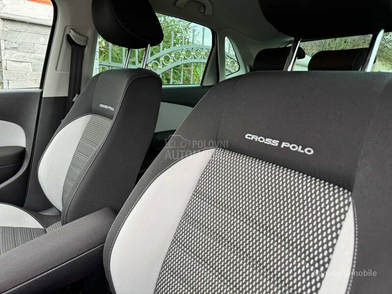Volkswagen Polo 1.2TSI CROSS CH NOV