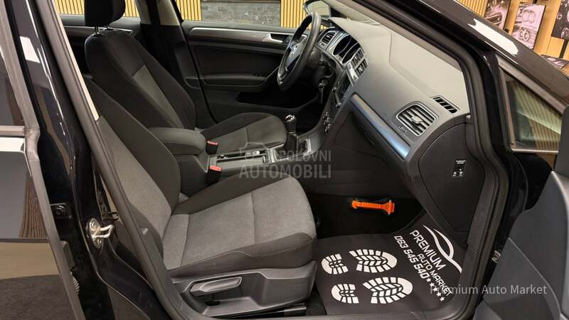 Volkswagen Golf 7 //1.6 TDI/N.AVI//NOV