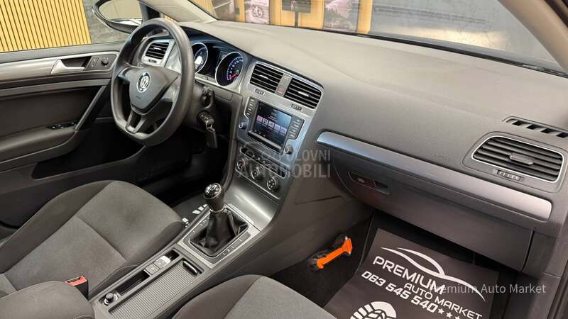 Volkswagen Golf 7 //1.6 TDI/N.AVI//NOV