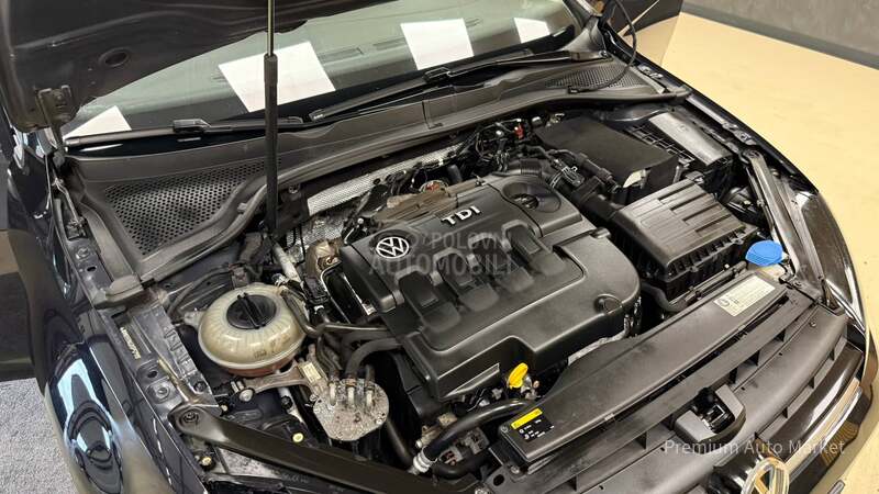 Volkswagen Golf 7 //1.6 TDI/N.AVI//NOV