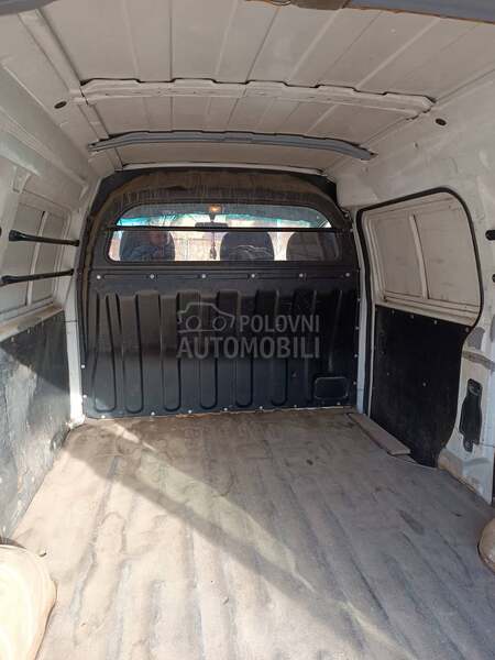 Hyundai H-1 
