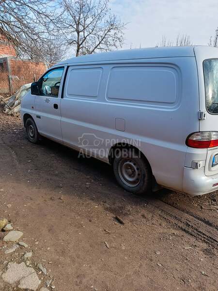 Hyundai H-1 