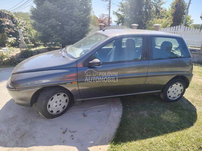 Lancia Ypsilon 