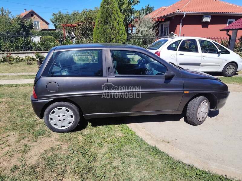 Lancia Ypsilon 
