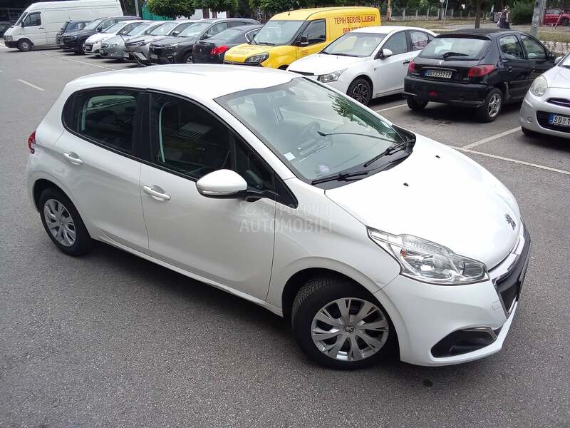 Peugeot 208 7,7,0,0,0 k,m