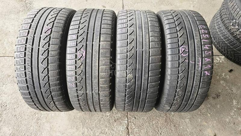 Continental 225/45 R17 Zimska