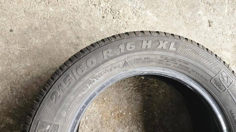 Semperit 215/60 R16 Zimska