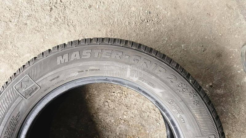 Semperit 215/60 R16 Zimska
