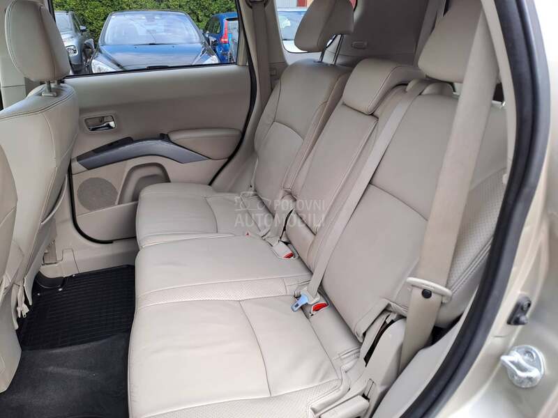 Mitsubishi Outlander 2.0 TDi 7sed