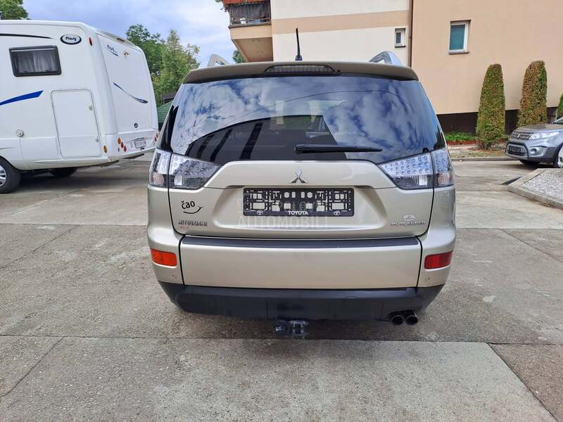 Mitsubishi Outlander 2.0 TDi 7sed