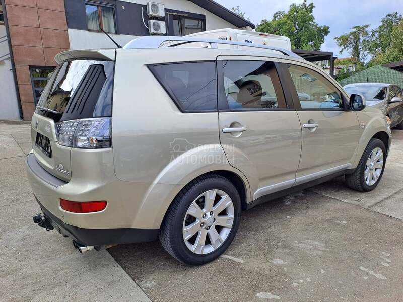 Mitsubishi Outlander 2.0 TDi 7sed