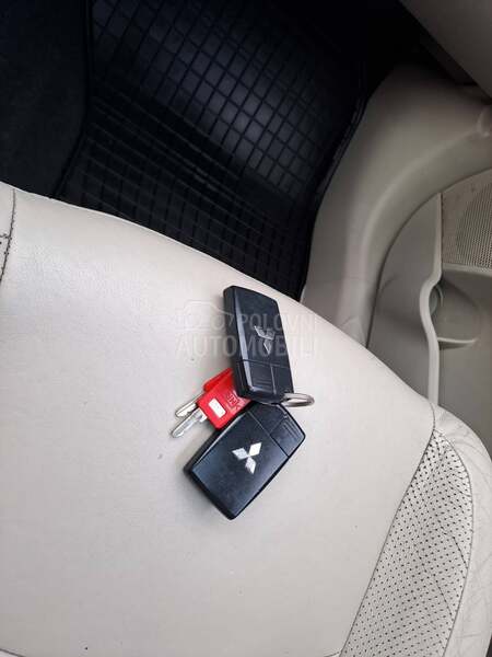 Mitsubishi Outlander 2.0 TDi 7sed
