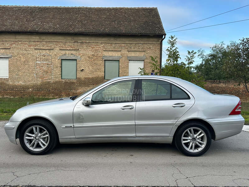 Mercedes Benz C 180 AUTO.MAT
