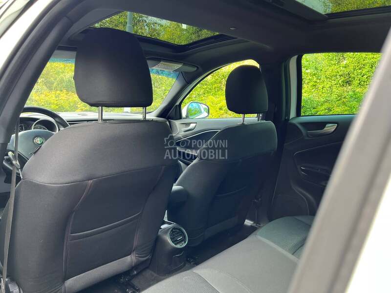 Alfa Romeo Giulietta Pano/CH/Distincive