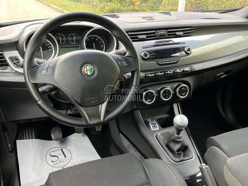 Alfa Romeo Giulietta Pano/CH/Distincive