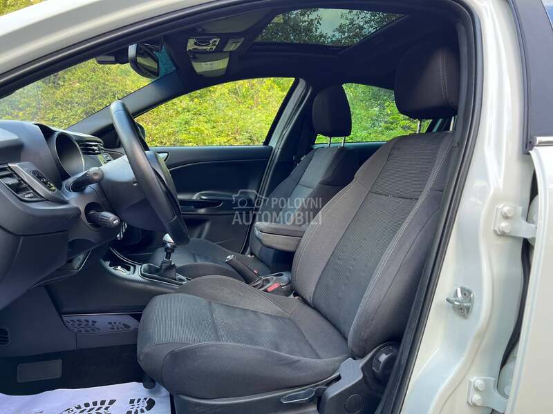 Alfa Romeo Giulietta Pano/CH/Distincive