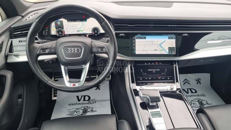 Audi Q7 S LINE