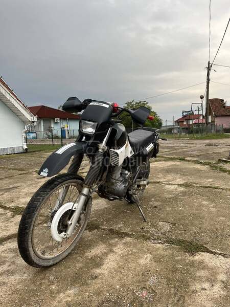 Yamaha XT