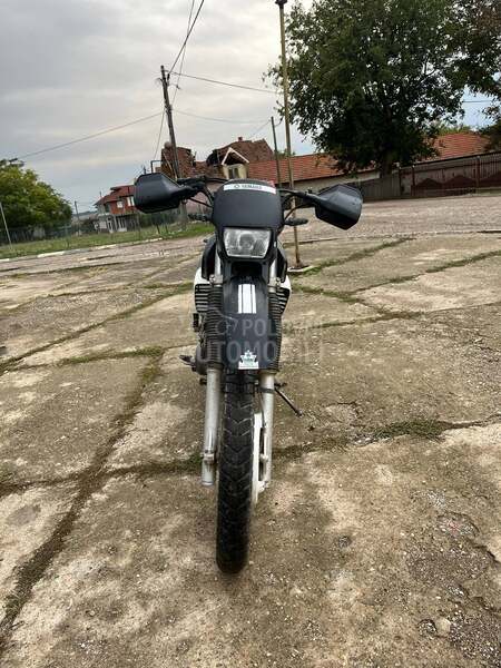 Yamaha XT