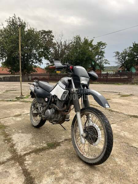 Yamaha XT