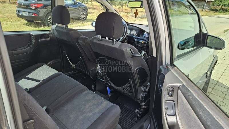 Opel Zafira Reg.cele godine