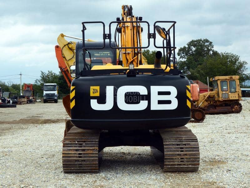 JCB JS131LC