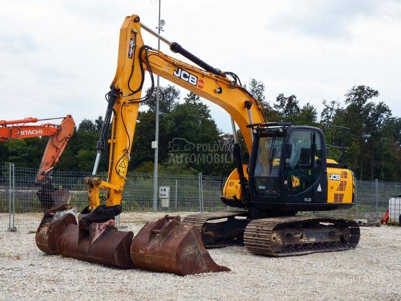 JCB JS131LC