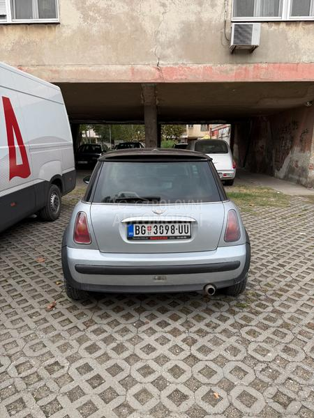 MINI Cooper 