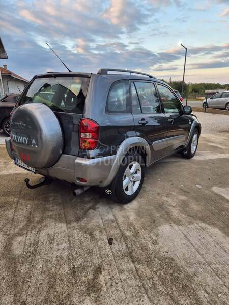 Toyota RAV 4 2.0 d4d