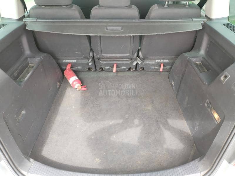 Volkswagen Touran 2.0 tdi