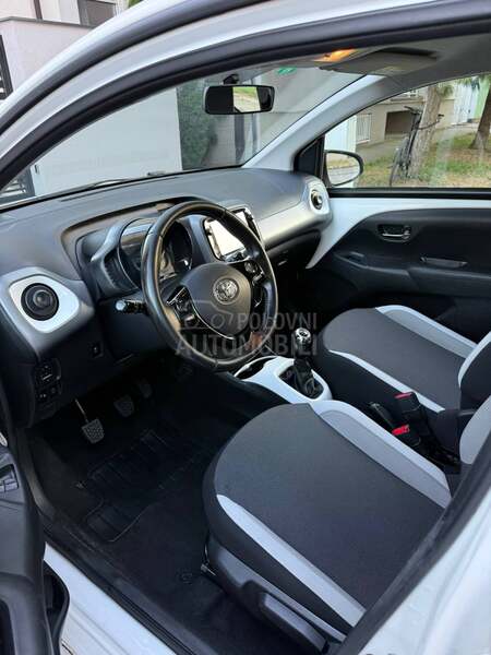 Toyota Aygo 1.0b CH