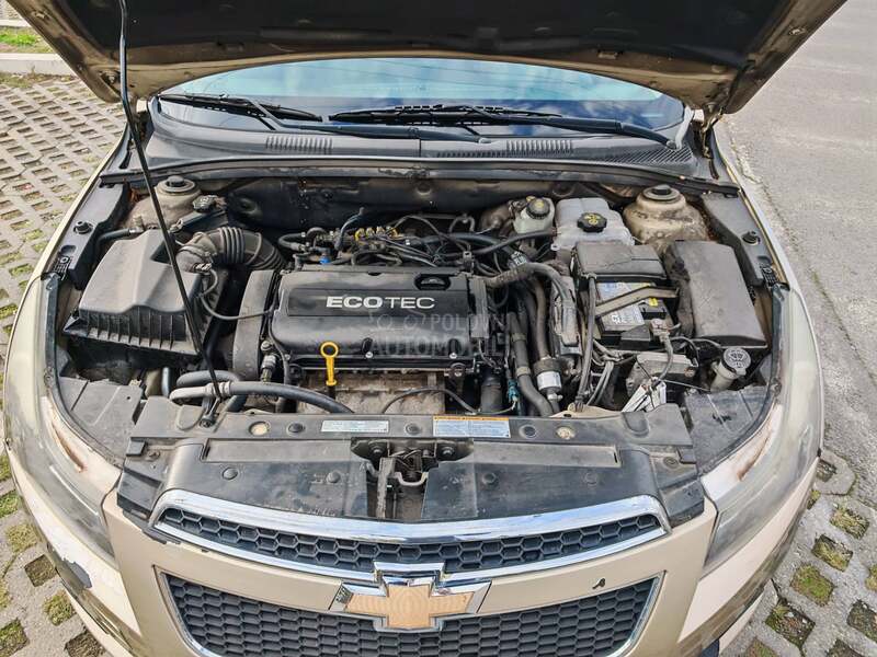 Chevrolet Cruze 1.6 LS plus