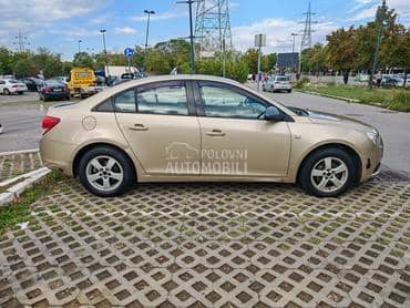 Chevrolet Cruze 1.6 LS plus