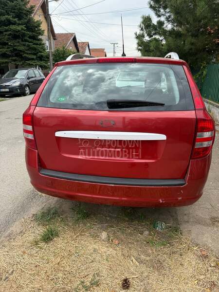 Kia cee`d sw 