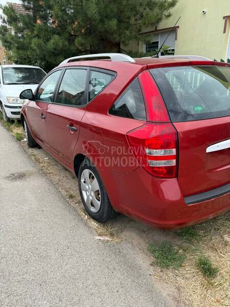 Kia cee`d sw 